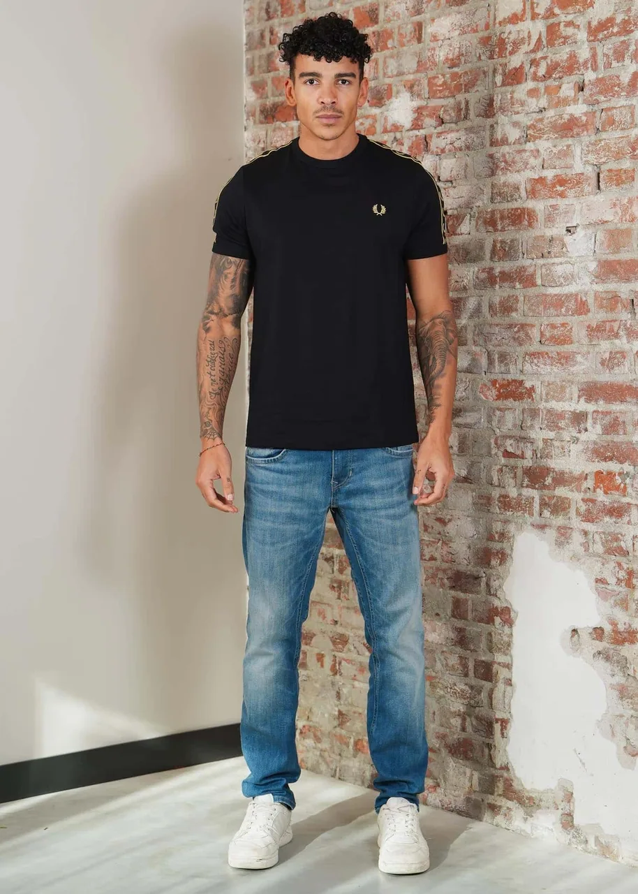 Ansicht 2 von Fred Perry Contrast tape ringer t-shirt - black champagne