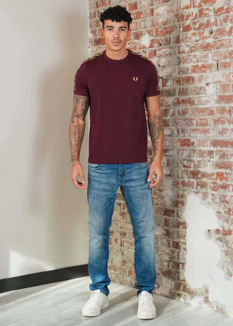 Ansicht 3 von Fred Perry Contrast tape ringer t-shirt - oxblood champagne