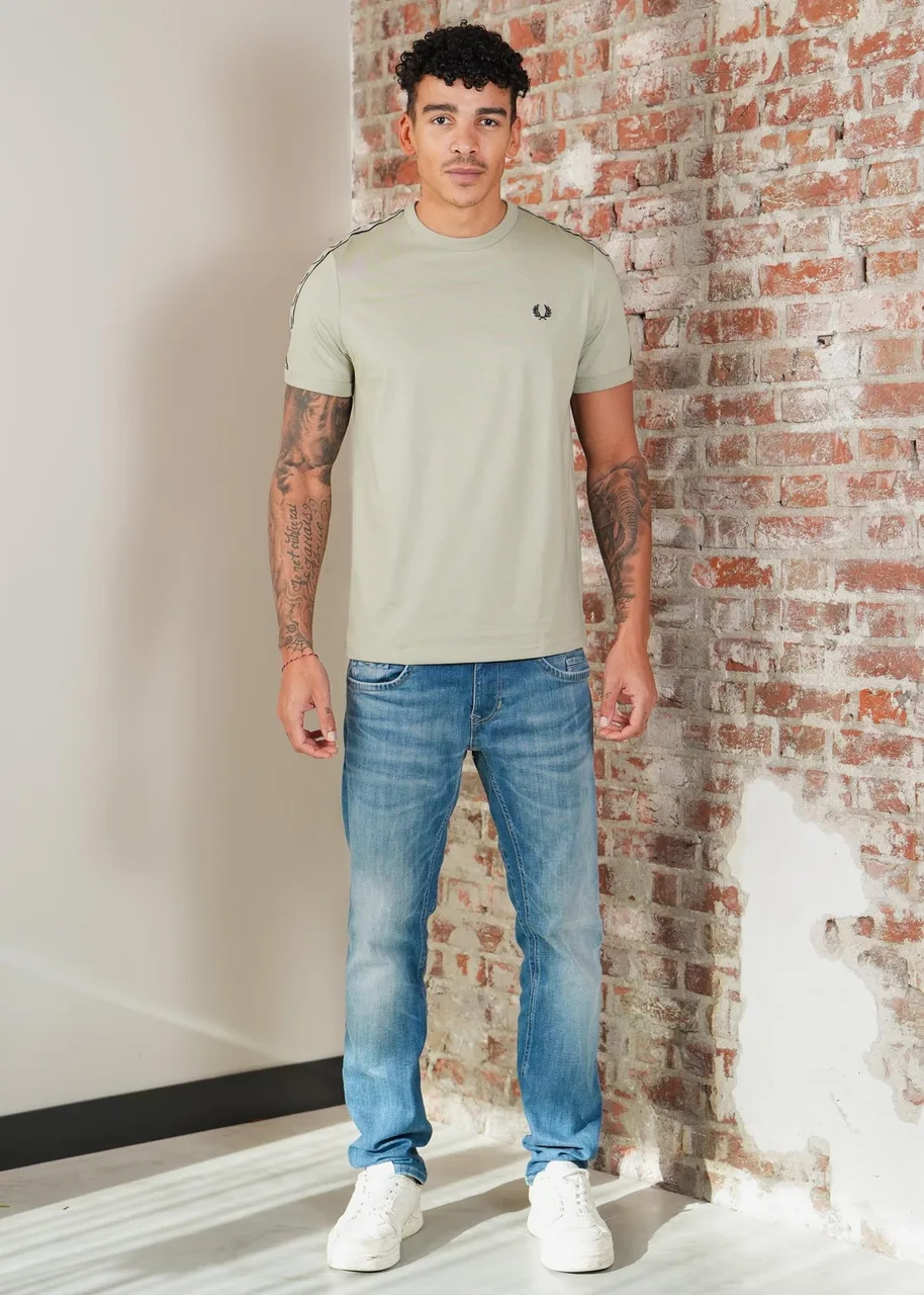 Ansicht 2 von Fred Perry Contrast tape ringer t-shirt - seagrass navy