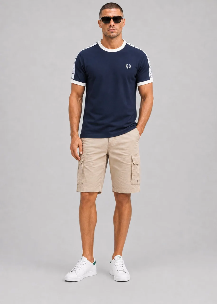 Ansicht 2 von Fred Perry Taped ringer t-shirt - carbon blue