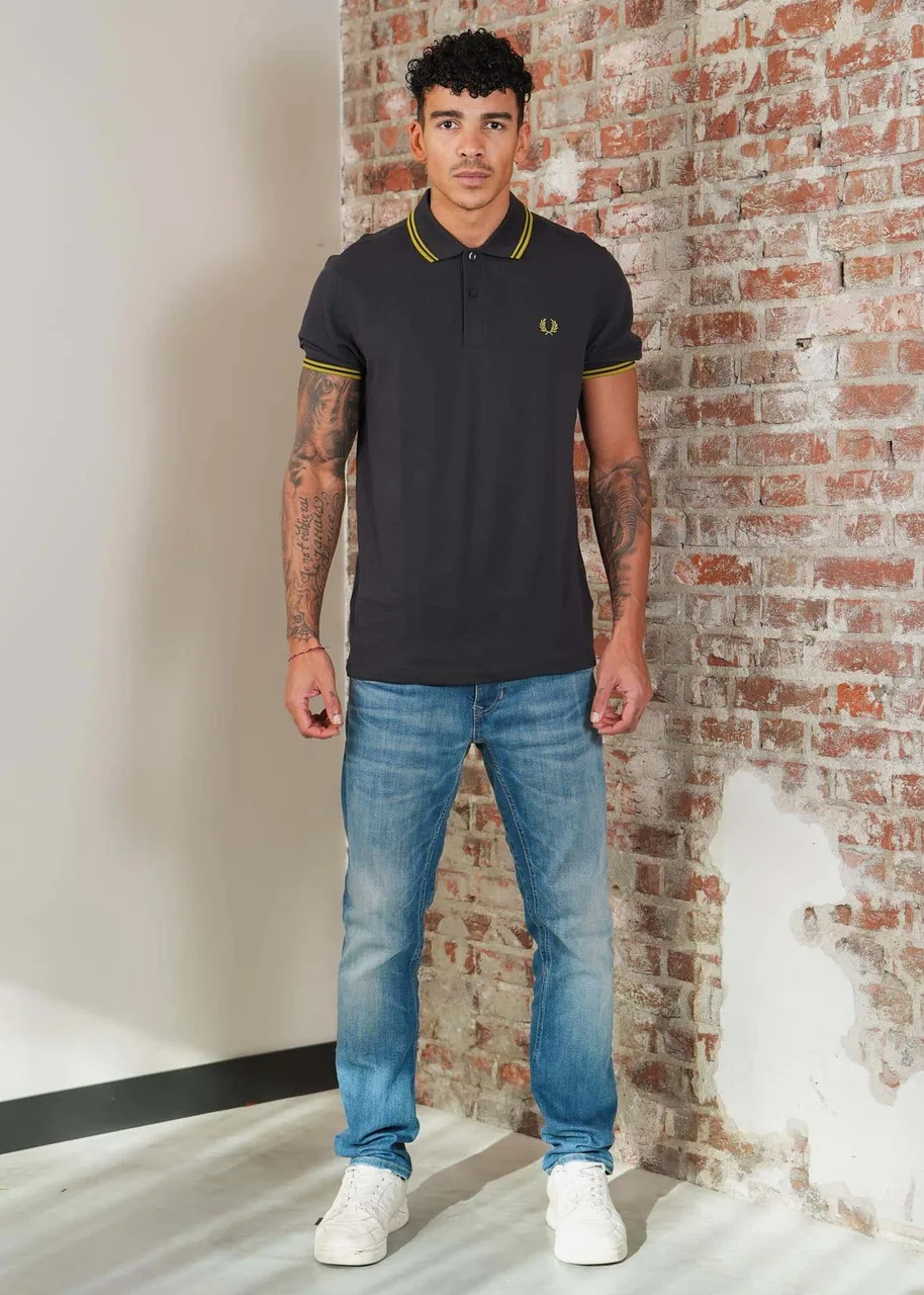 Ansicht 2 von Fred Perry Twin Tipped Polo - Court Green Snow White Navy